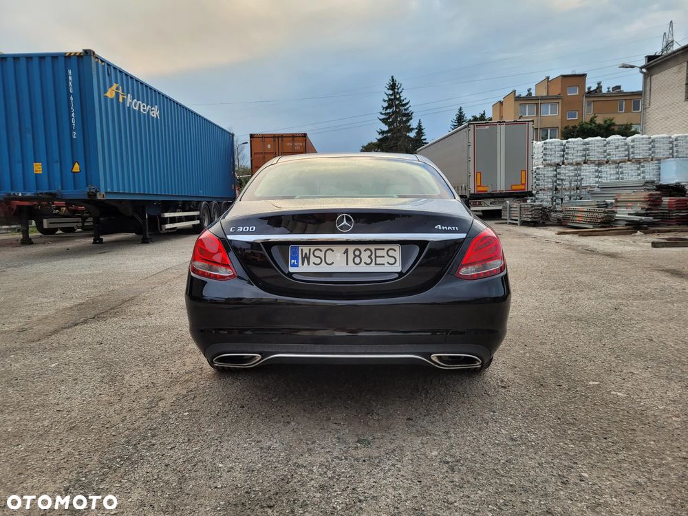 Mercedes-Benz Klasa C 300 9G-TRONIC - 6