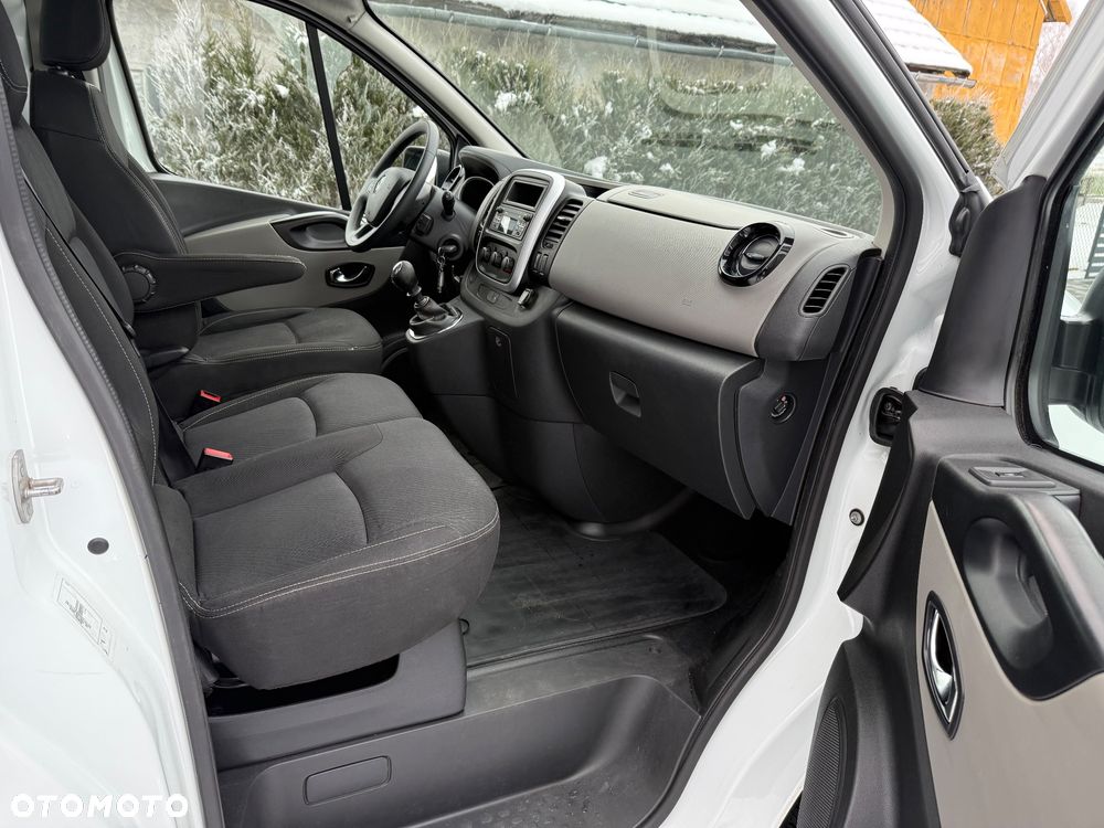 Renault Trafic - 17