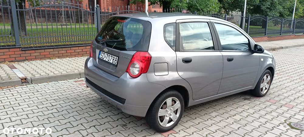 Chevrolet Aveo - 6