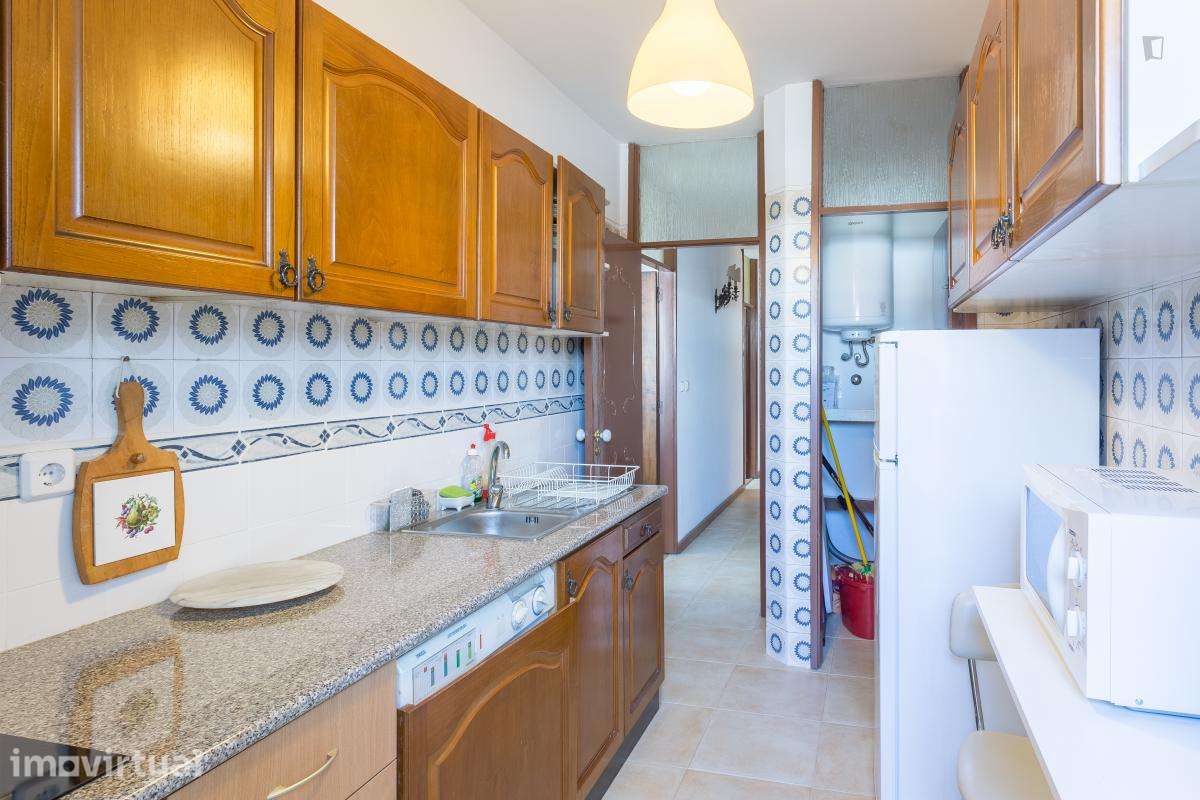 Quarto - localizado em Cedofeita Porto - Grande imagem: 3/15