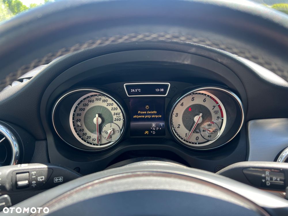Mercedes-Benz GLA 250 4-Matic - 19