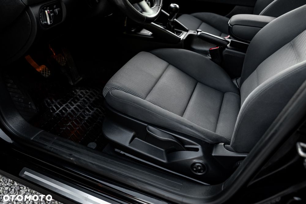 Audi A3 Sportback 2.0 TDI Ambiente - 19