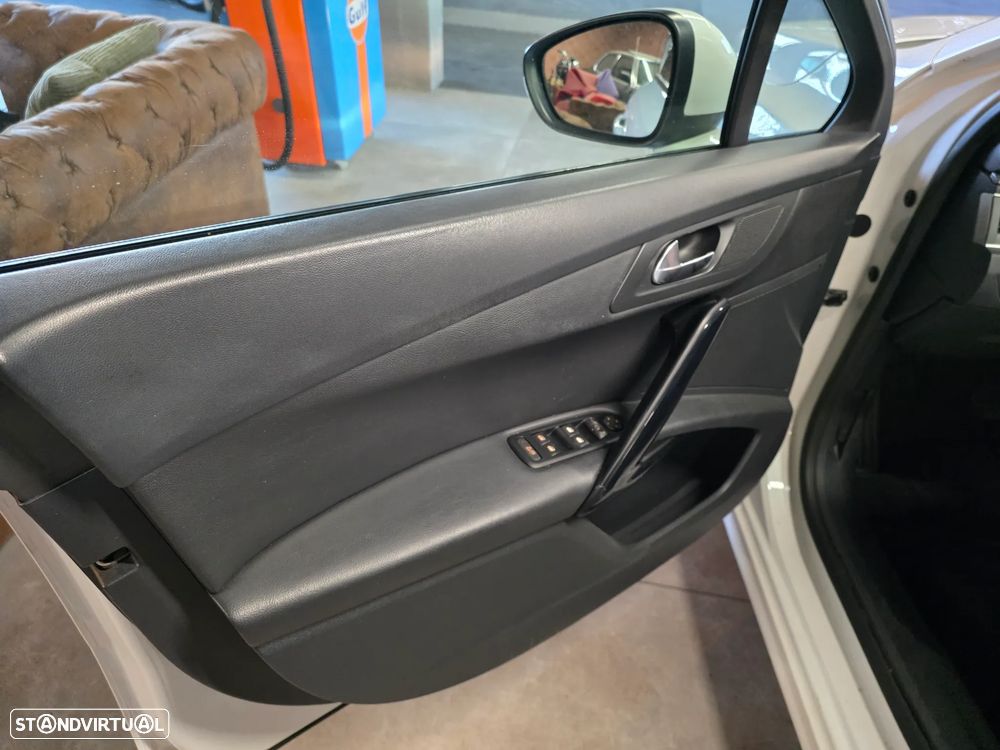 Peugeot 508 SW 1.6 e-HDi Allure 2-Tronic - 16