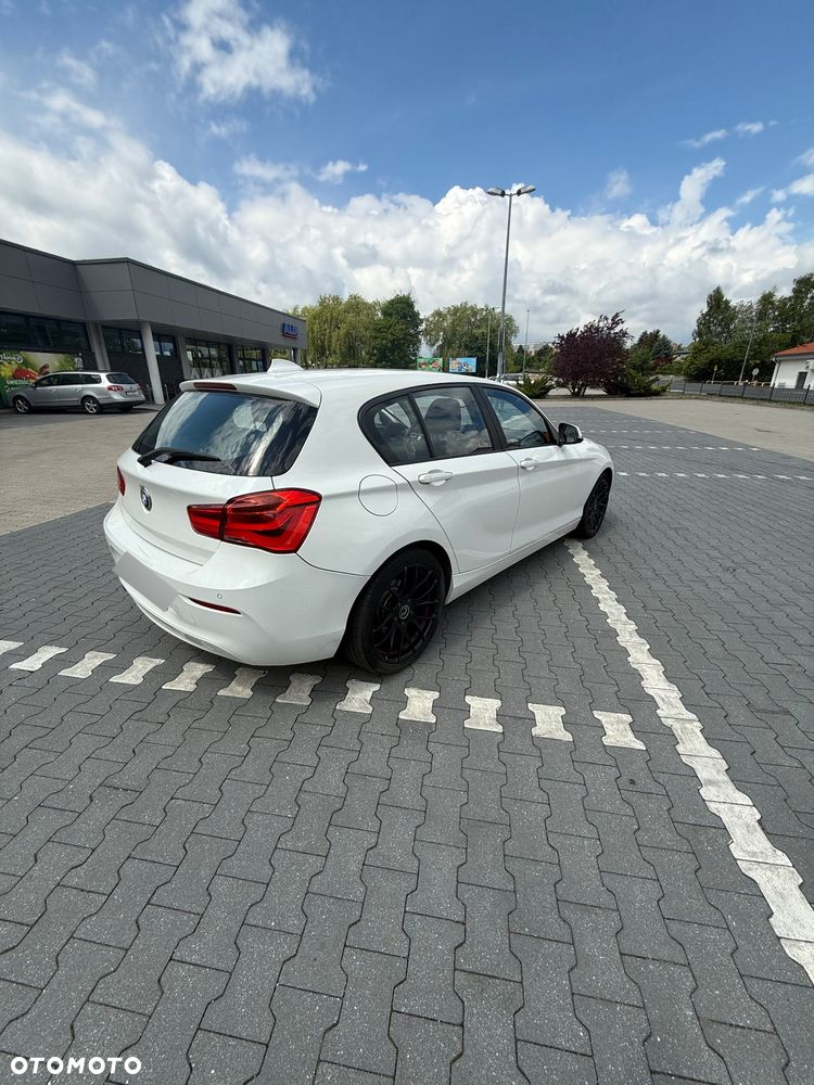BMW Seria 1 116d - 8