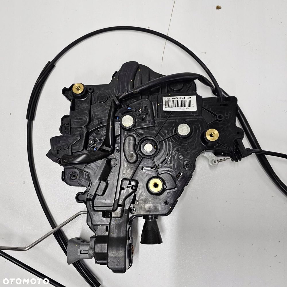 VW T5 LIFT zamek drzwi przesuwnych PRAWY 7E0843654BM - 2