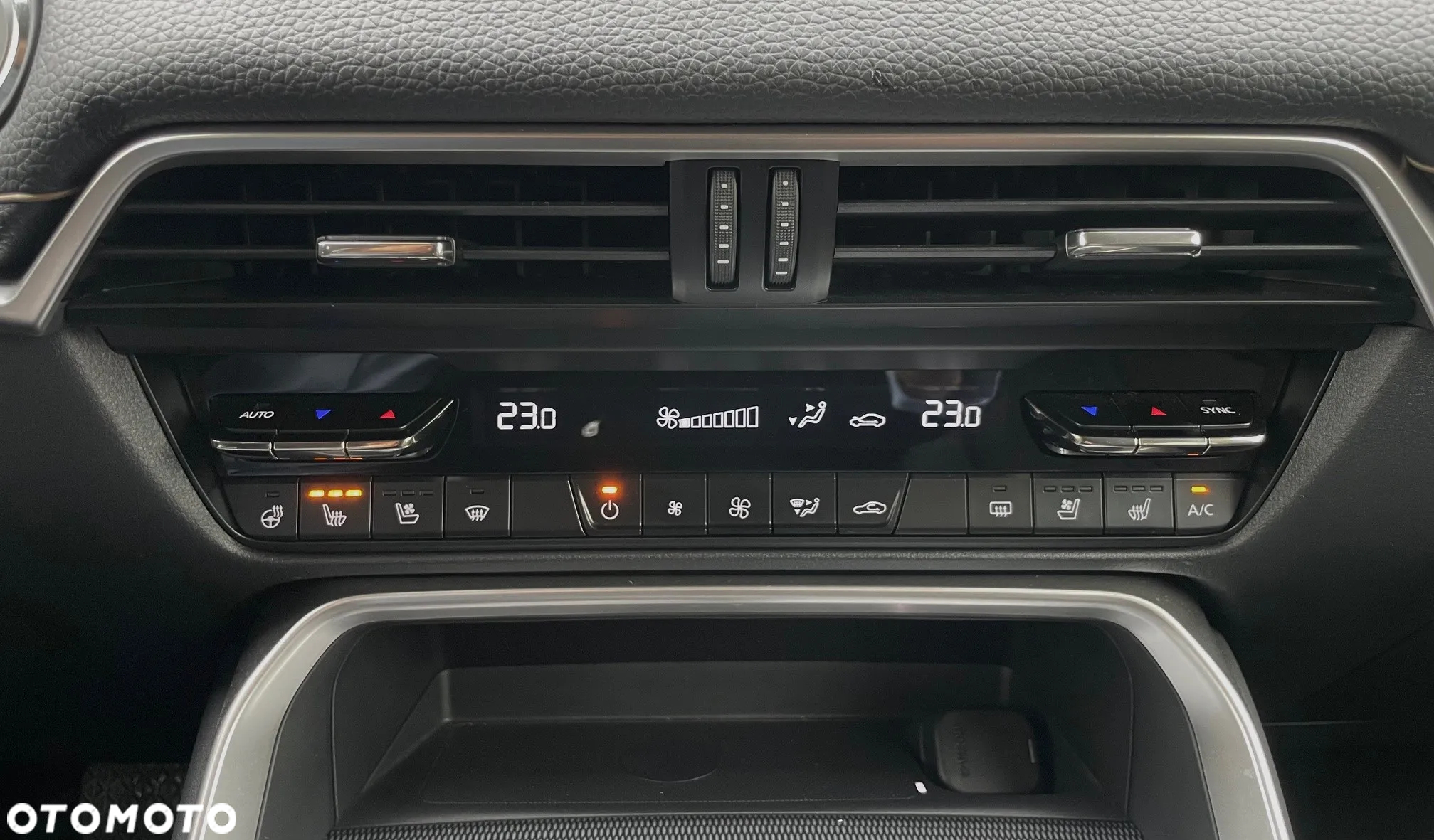 Mazda CX-60 - 12