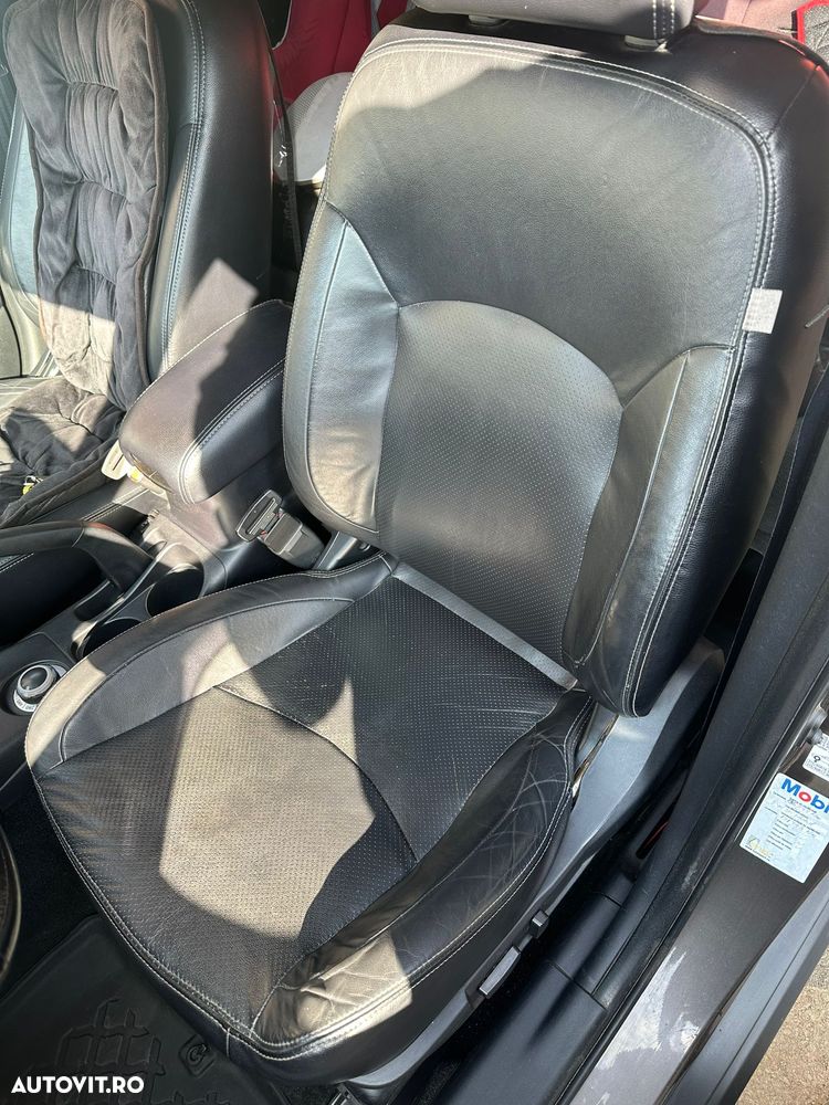 Mitsubishi ASX 1.8 DID 4WD Instyle U06 - 8