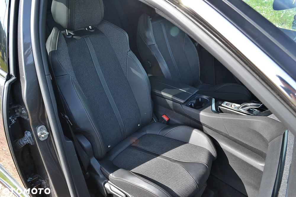 Peugeot 3008 1.5 BlueHDi GT S&S EAT8 - 21