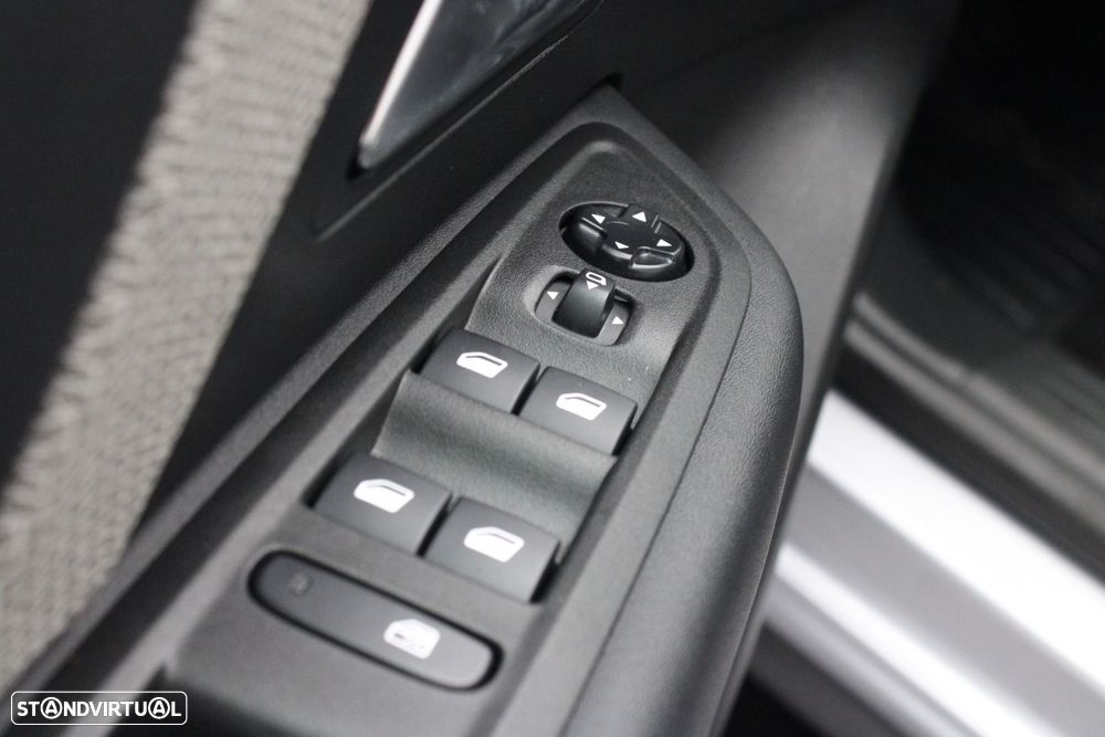 Citroën C4 X 1.2 PureTech Max EAT8 - 30