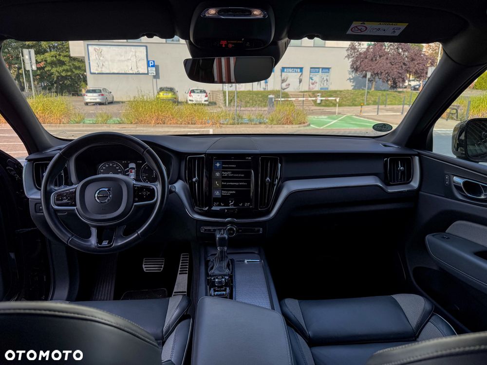 Volvo XC 60 D4 R-Design - 16