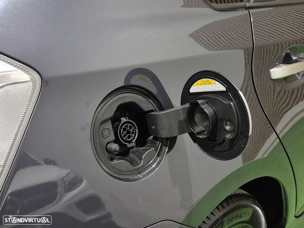 Toyota Prius 1.8 Plug-In Pack Premium - 37
