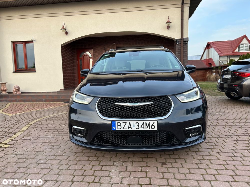 Chrysler Pacifica - 3
