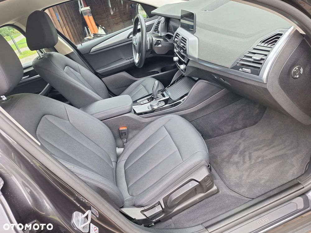 BMW X4 xDrive20i GPF sport - 17