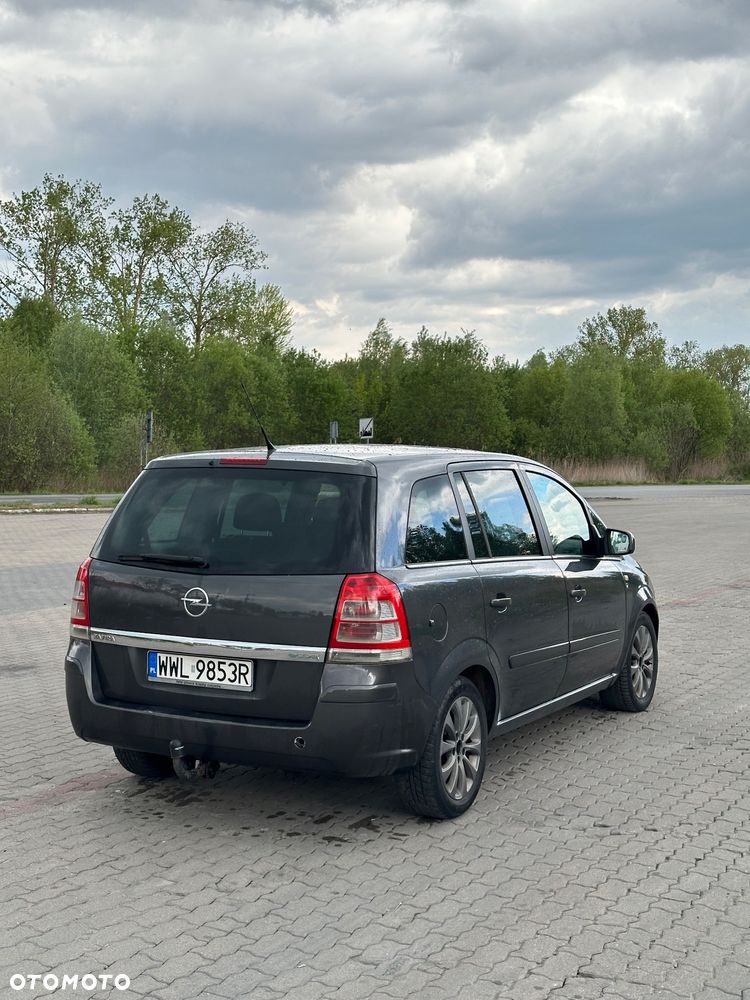 Opel Zafira 1.7 CDTI Essentia - 6