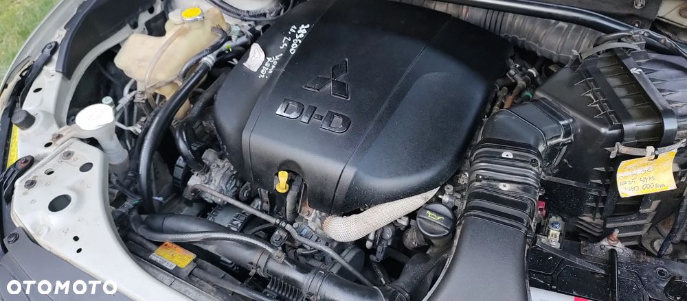 Mitsubishi Outlander 2.2 DI-D 4WD Invite - 31