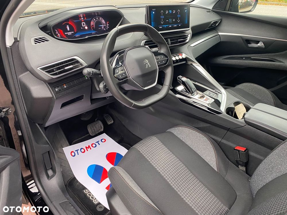 Peugeot 5008 2022 photo 4