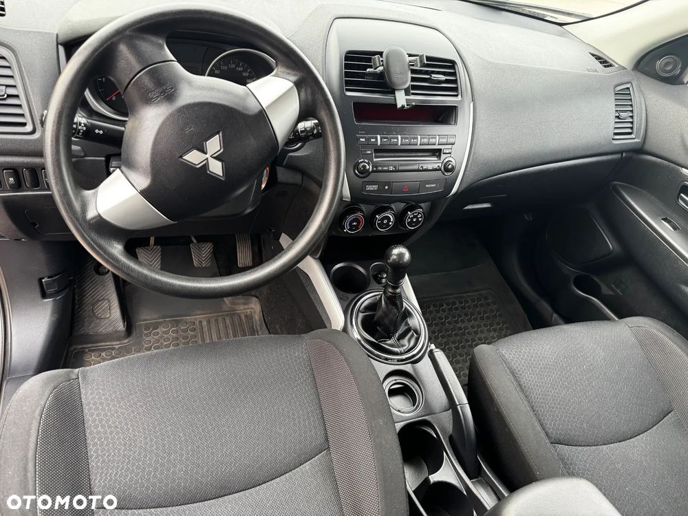 Mitsubishi ASX - 12