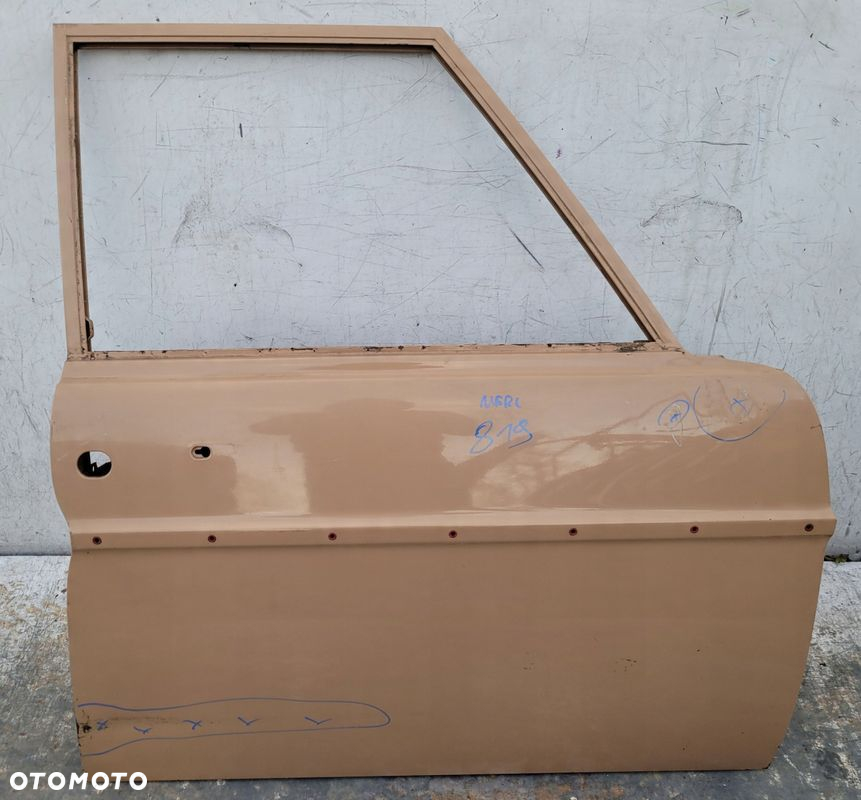 Mercedes W114 W115 drzwi prawe przednie przód - 2