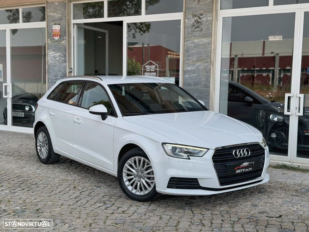 Audi A3 Sportback 1.6 TDI Design S tronic - 10