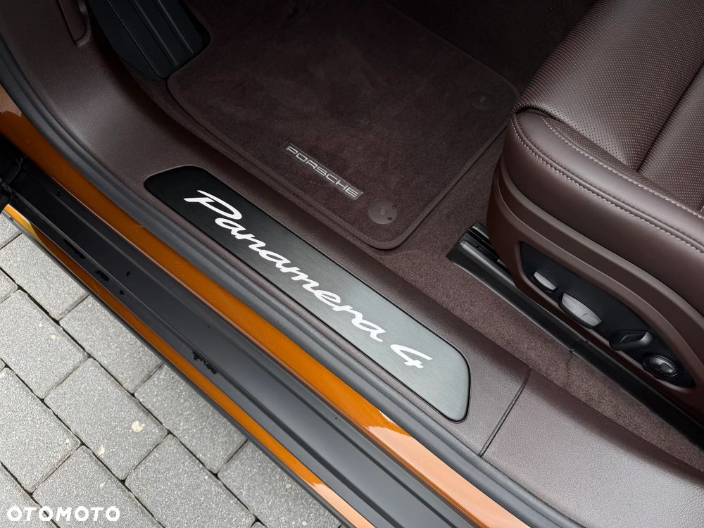 Porsche Panamera 4 - 20