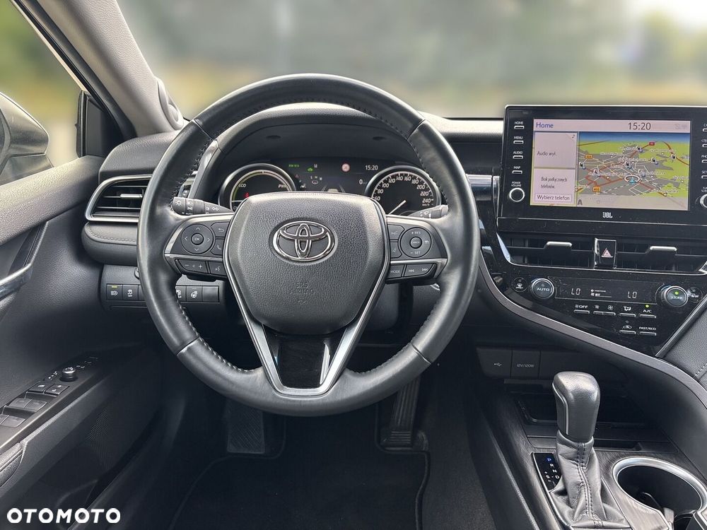 Toyota Camry 2.5 Hybrid Executive CVT - 19