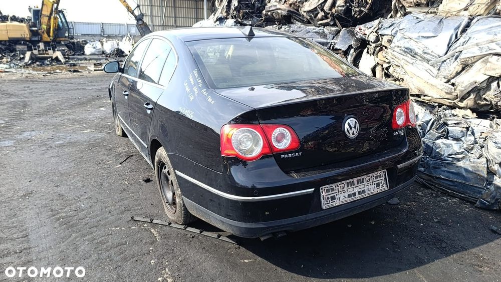 36371 VW Passat B6 model od 06-10 silnik 2.0 TDI 140 km BMP lakier LC9X - 10