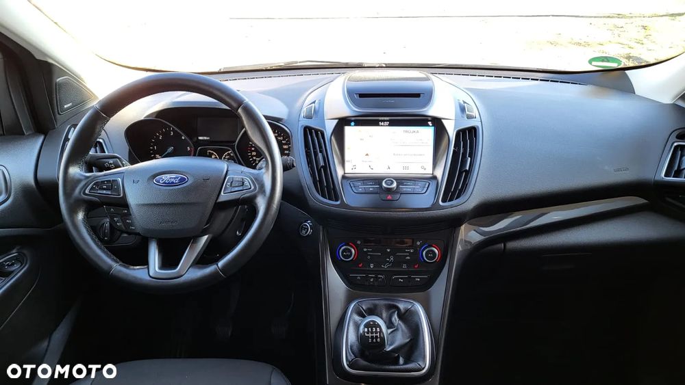 Ford Kuga 2.0 TDCi FWD Titanium - 28