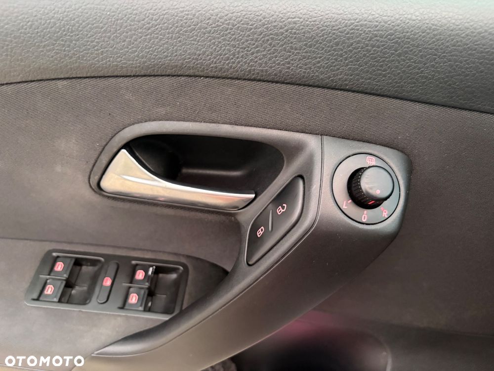 Volkswagen Polo 1.4 FSI - 12