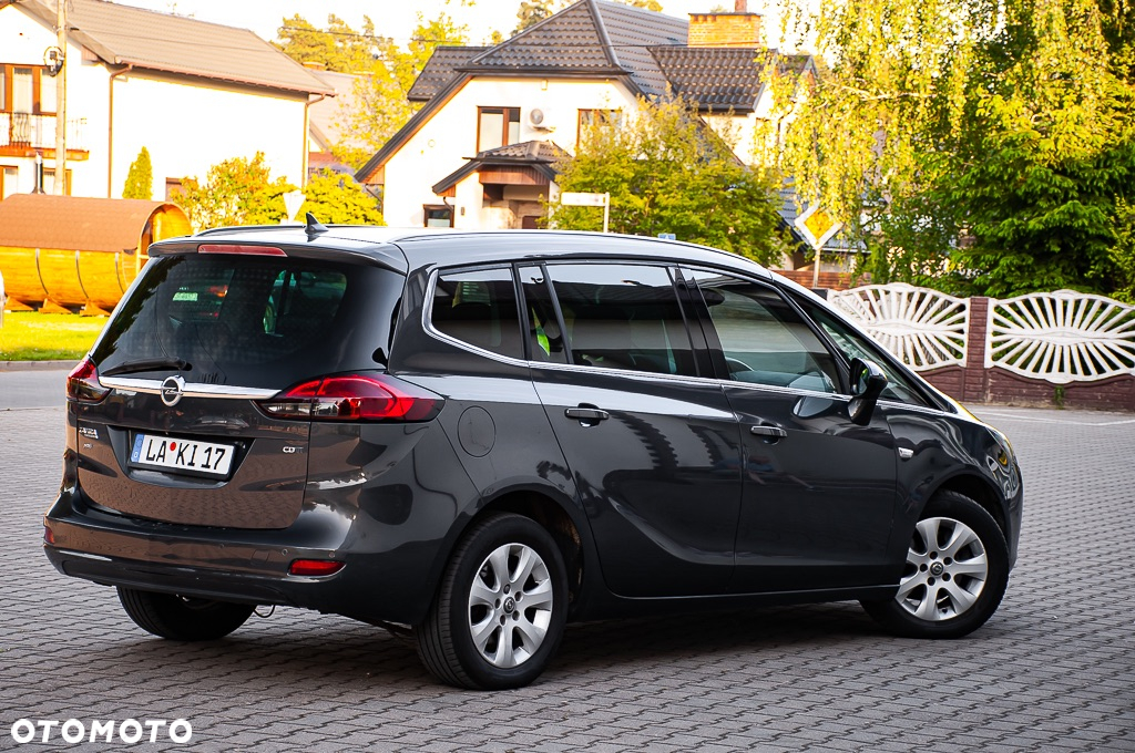 Opel Zafira - 15