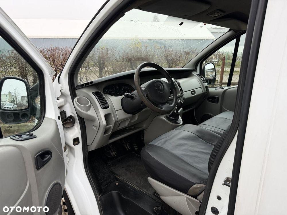 Renault Traffic - 5