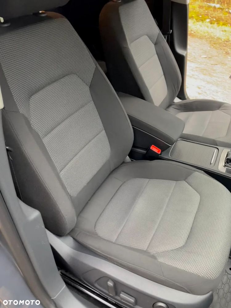 Volkswagen Passat 2.0 TDI BlueMotion Technology Highline - 23