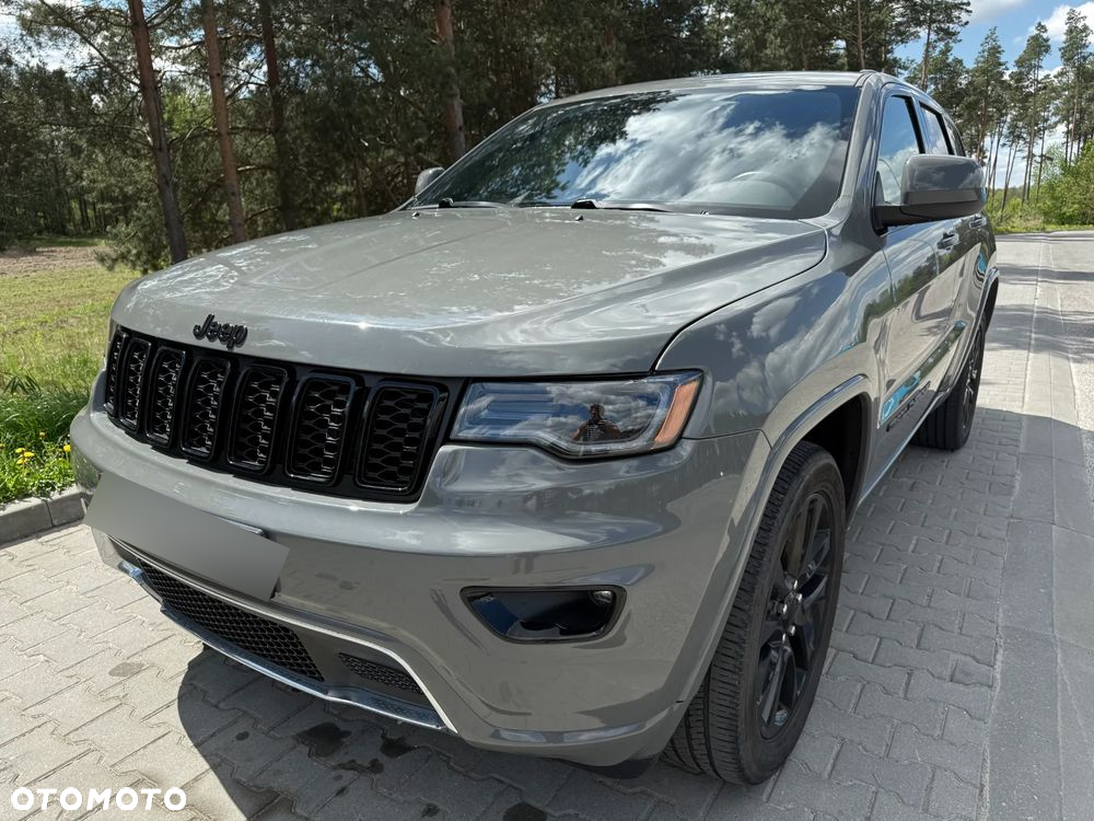 Jeep Grand Cherokee - 8