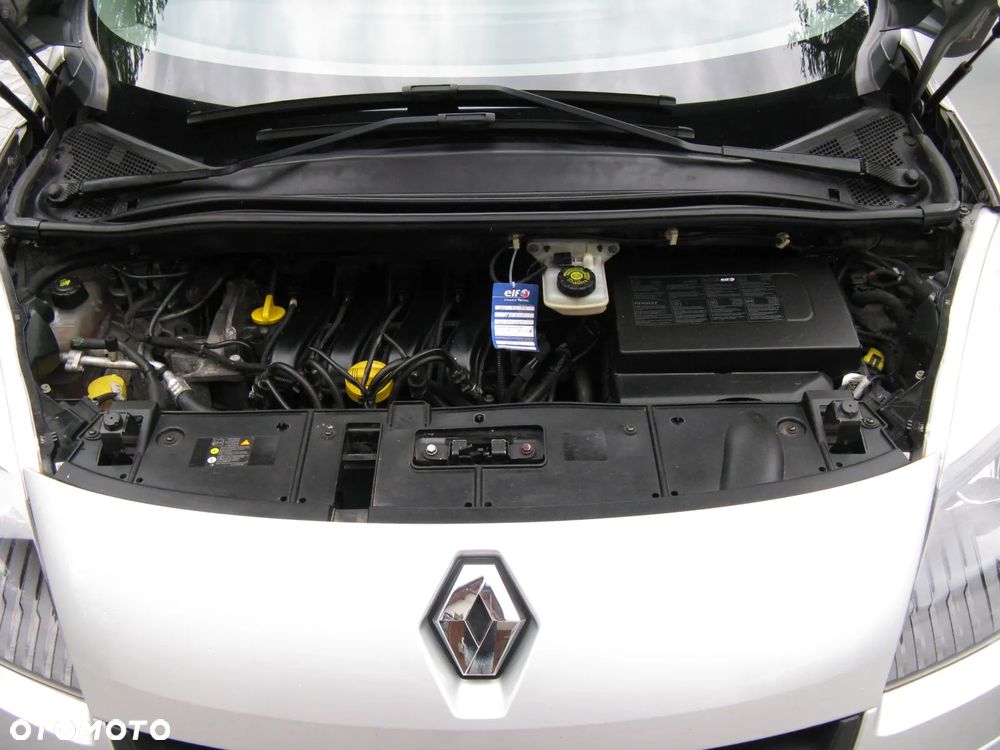 Renault Scenic 1.6 16V TomTom Edition - 38