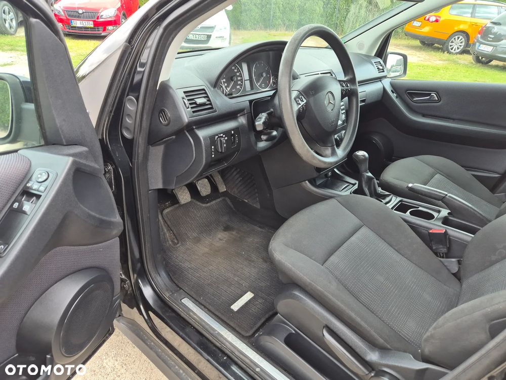 Mercedes-Benz Klasa A 160 BlueEFFICIENCY Elegance Special Edition - 15