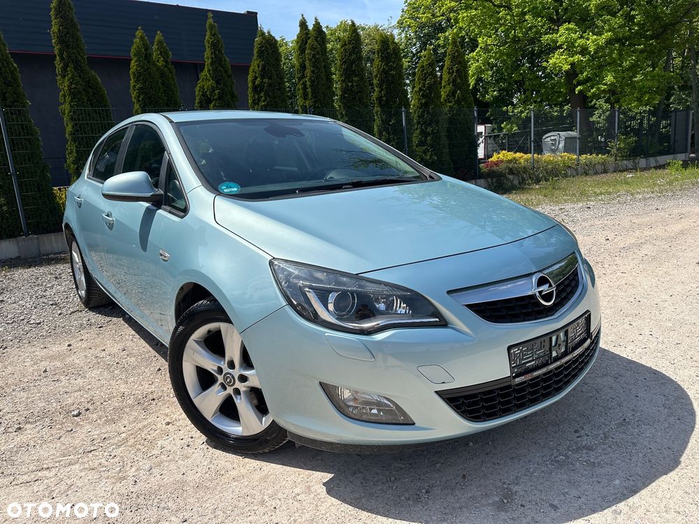 Opel Astra 1.6 Turbo Edition - 3