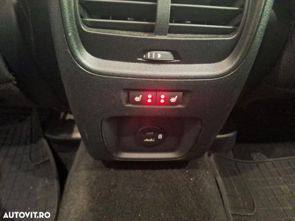 Ford Kuga 1.6 EcoBoost 2x4 Titanium - 5