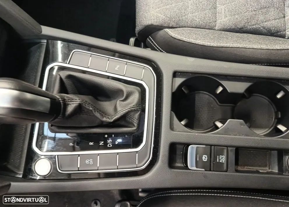VW Passat - 14