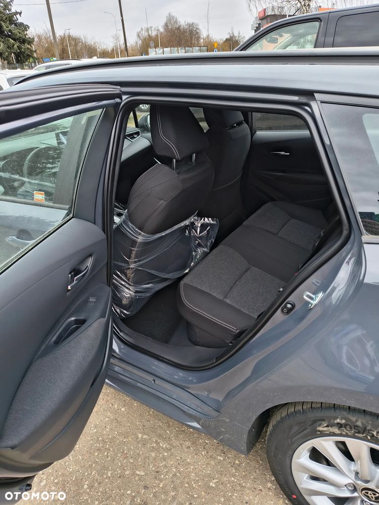 Toyota Corolla 1.8 Hybrid Comfort - 11