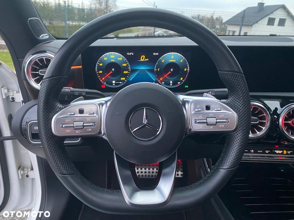 Mercedes-Benz CLA 220 d 4-Matic AMG Line 8G-DCT - 32