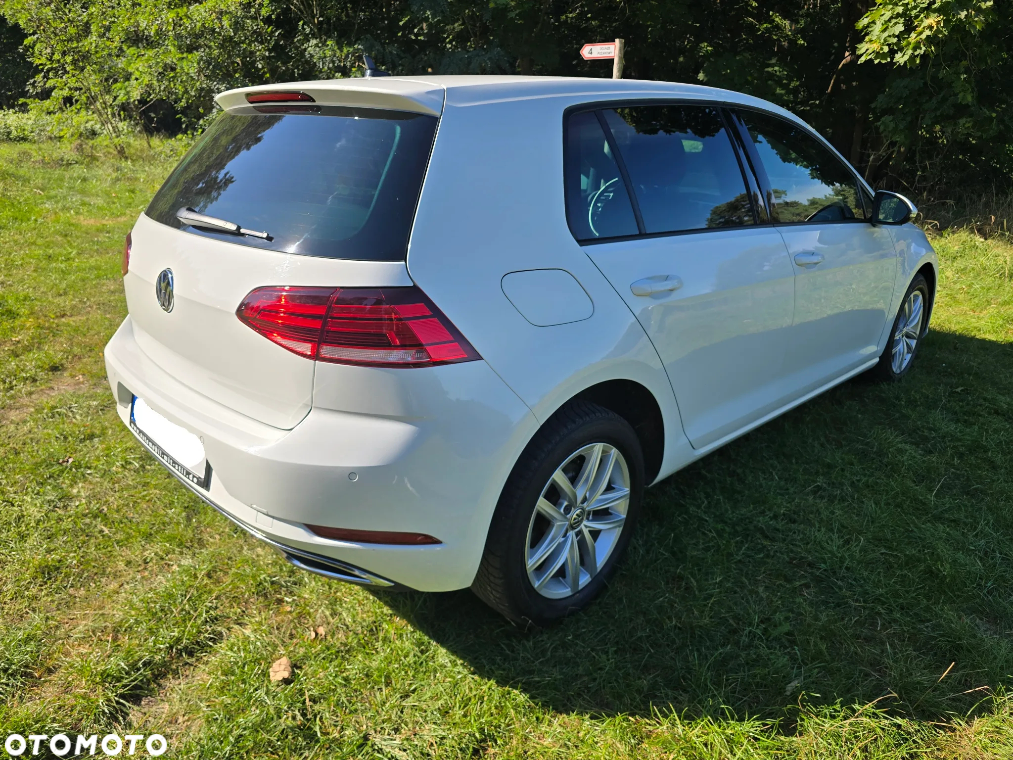 Volkswagen Golf 1.5 eTSI OPF DSG Style - 5