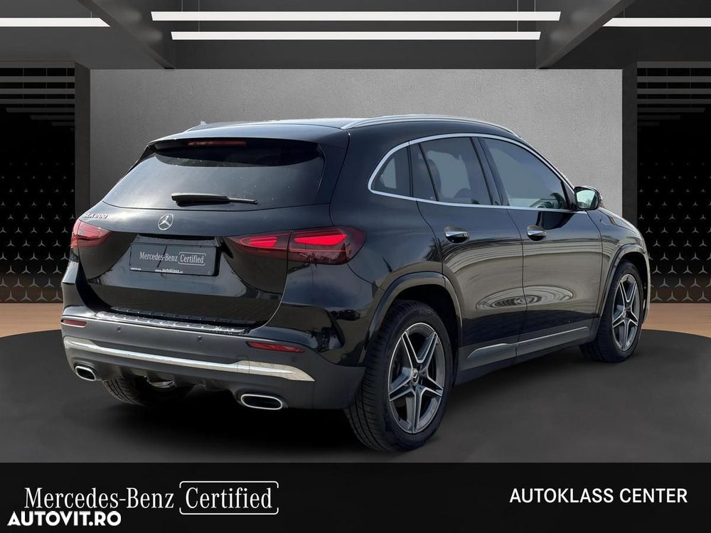 Mercedes-Benz GLA - 6