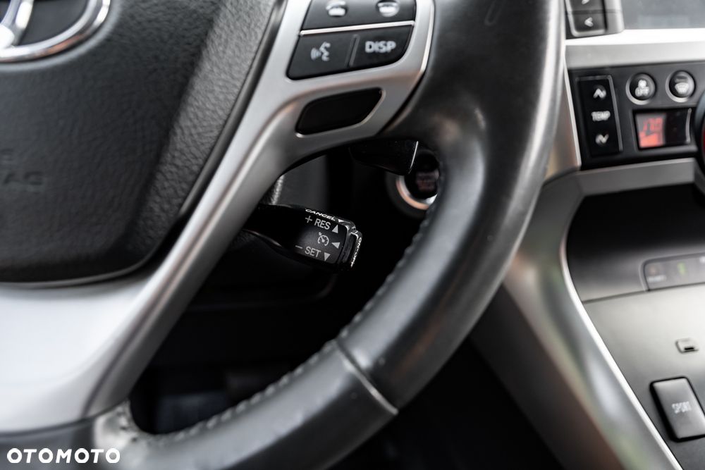 Toyota Verso 1.8 Sol 7os MS - 29