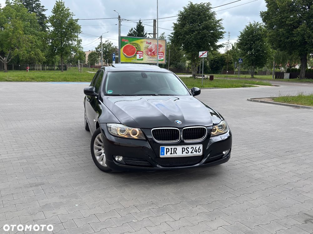 BMW Seria 3 320i - 15