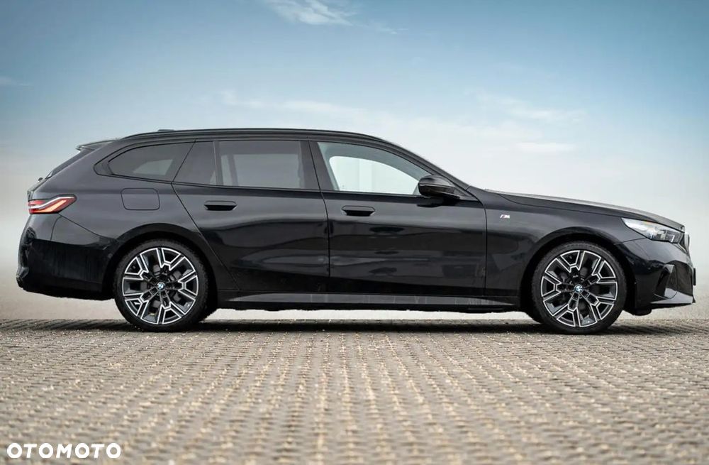 BMW Seria 5 520i mHEV M Sport - 5