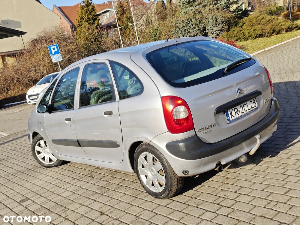 Citroën Xsara Picasso 1.8i Confort - 1
