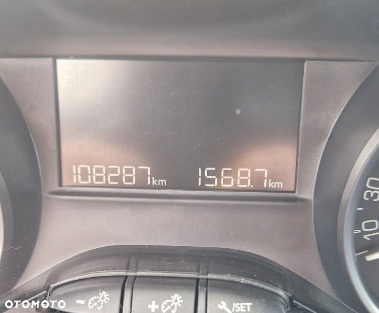 Peugeot 208 1.2 PureTech Active - 8