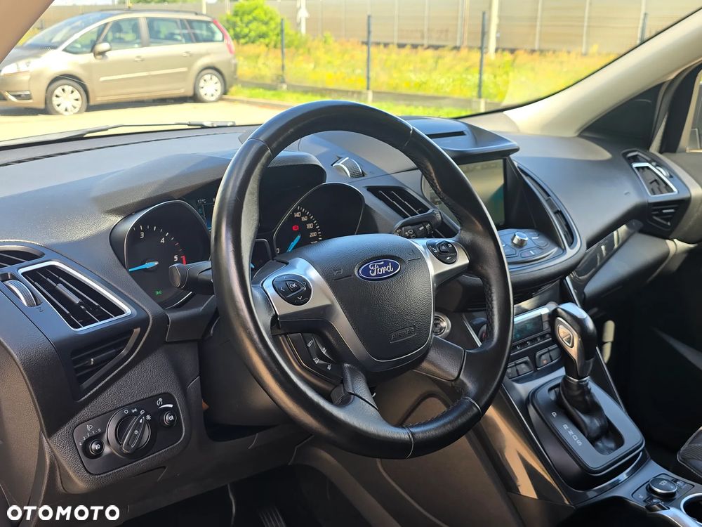 Ford Kuga 2.0 TDCi 4x4 Titanium - 16