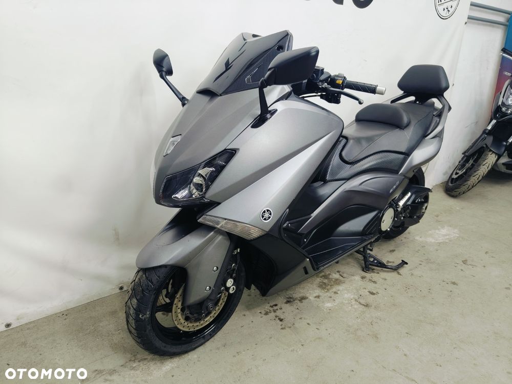 Yamaha Tmax - 16