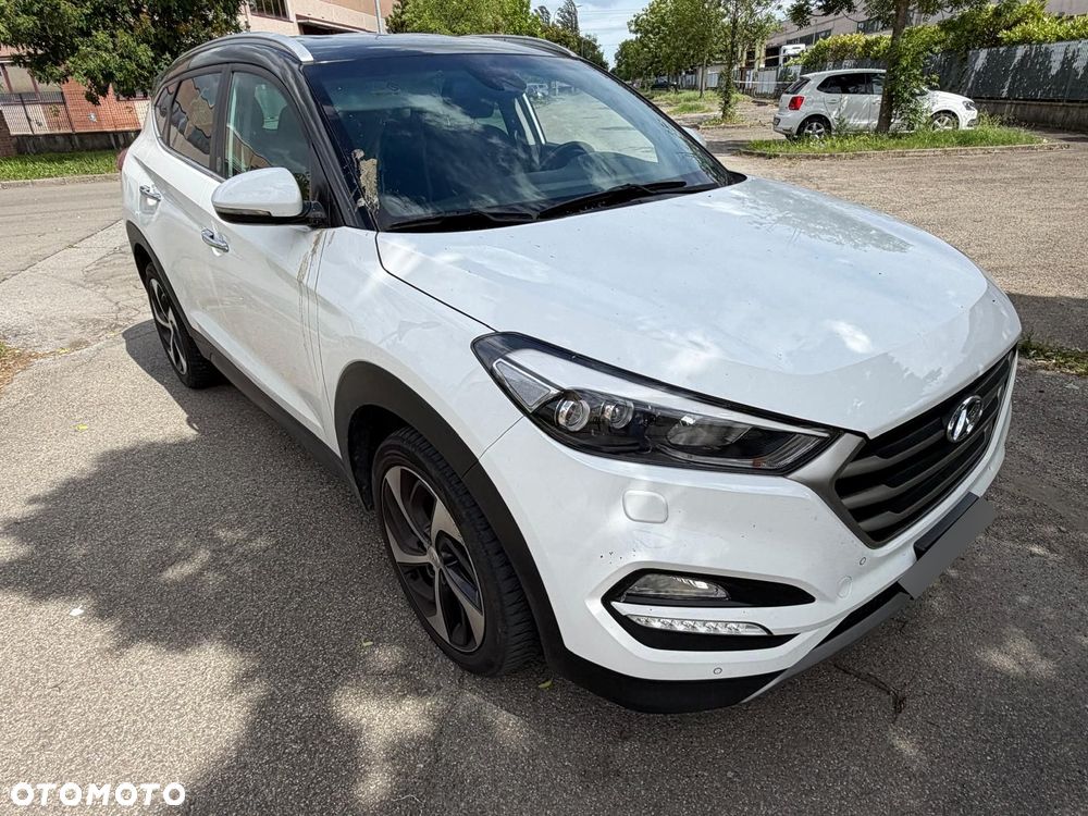 Hyundai Tucson - 2