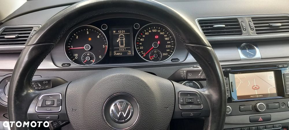 Volkswagen Passat Variant 2.0 TDI 4Motion BlueMotion Technol Highline - 15